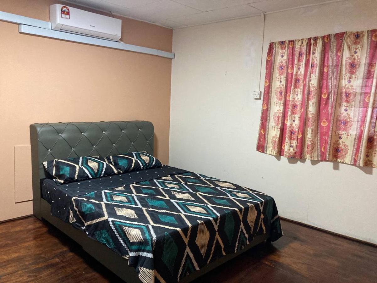 Stop @Melaka Guesthouse Екстериор снимка